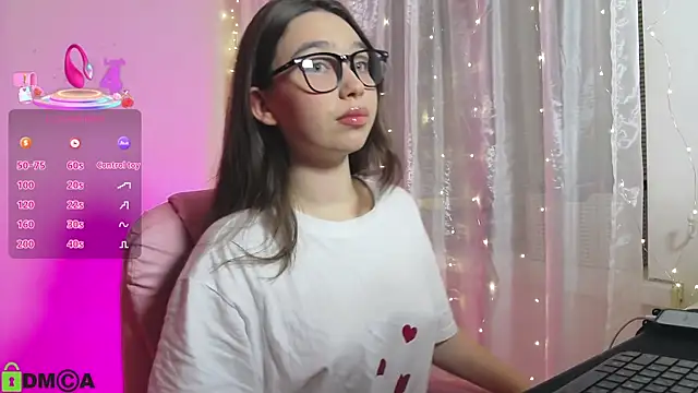 Snapshot of Arianahot777 chatting on October 2025 08:30:02 PM Arianahot777 online show from October 2025 08:30:02 PM