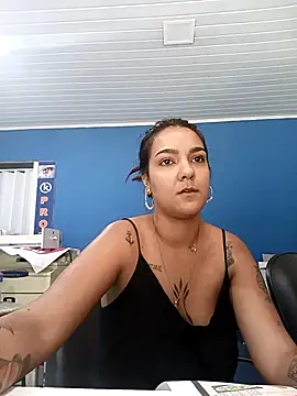 Snapshot of Pantaneirasexy chatting on December 2025 02:01:01 PM Pantaneirasexy online show from December 2025 02:01:01 PM