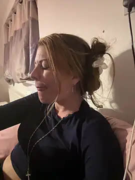 BambixoxUK online show from February 2025 08:13:02 PM