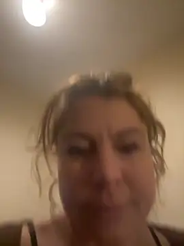 BambixoxUK online show from December 2025 09:35:01 PM