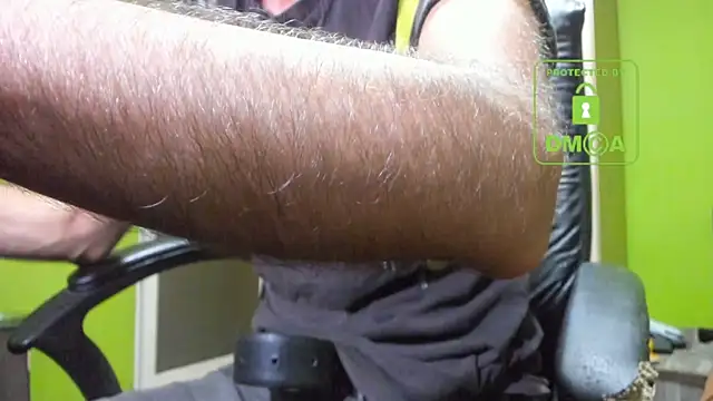 BigCumShoot online show from November 2025 06:33:01 AM