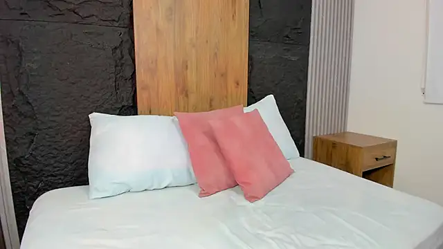 Snapshot of dalila_harris chatting on September 2025 12:17:02 PM dalila harris online show from September 2025 12:17:02 PM