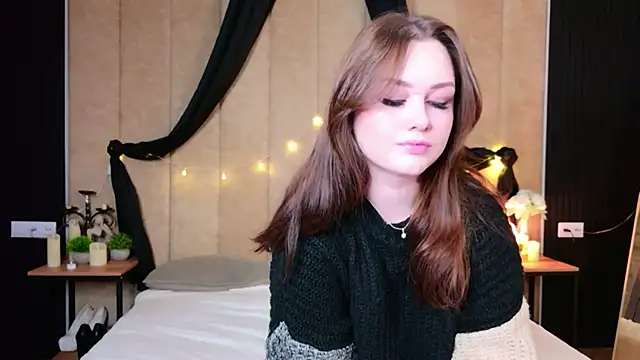 Kendra Parlow online show from November 2025 07:32:02 PM