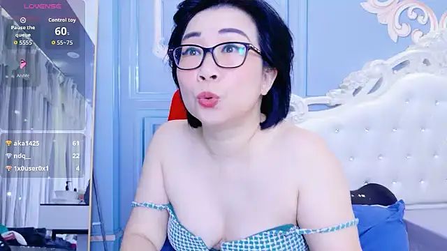 LucianaMe online show from December 2025 03:33:01 AM