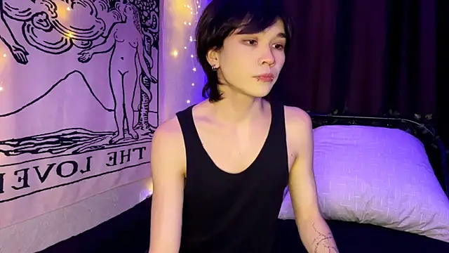 Snapshot of rennnuts chatting on January 2025 04:59:02 PM rennnuts online show from January 2025 04:59:02 PM