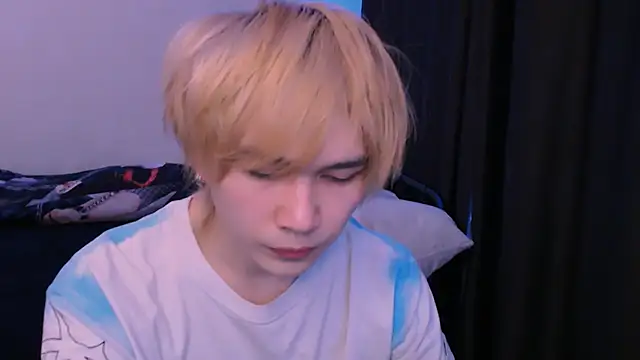 Snapshot of rennnuts chatting on February 2026 02:35:01 PM rennnuts online show from February 2026 02:35:01 PM