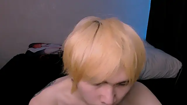 Snapshot of rennnuts chatting on February 2026 05:36:02 PM rennnuts online show from February 2026 05:36:02 PM