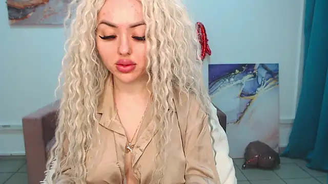 MissisCaty online show from February 2025 07:49:01 PM