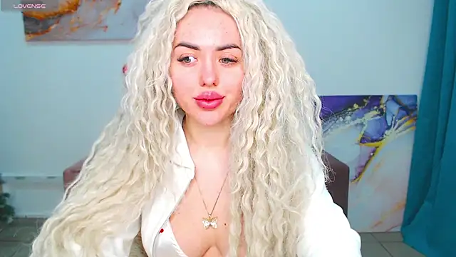 MissisCaty online show from February 2025 07:17:02 PM