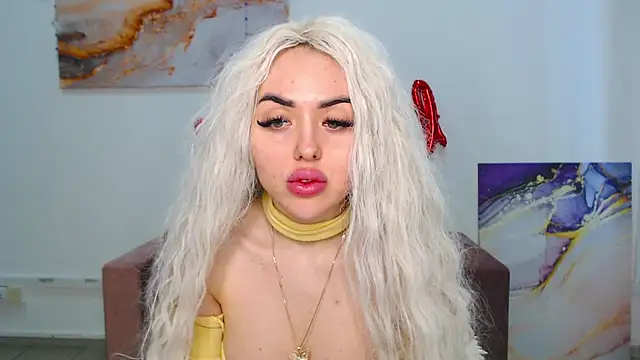 MissisCaty online show from March 2025 12:32:02 PM