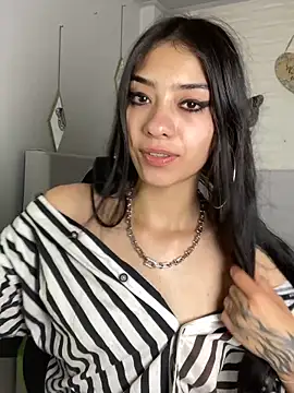 Snapshot of TayylorSexx chatting on March 2025 04:54:02 AM TayylorSexx online show from March 2025 04:54:02 AM