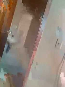 Snapshot of TayylorSexx chatting on March 2025 04:25:01 AM TayylorSexx online show from March 2025 04:25:01 AM