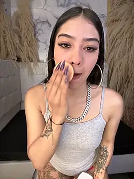 Snapshot of TayylorSexx chatting on September 2025 10:43:01 PM TayylorSexx online show from September 2025 10:43:01 PM