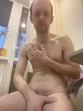 LynnAhNight online show from March 2026 03:22:01 AM