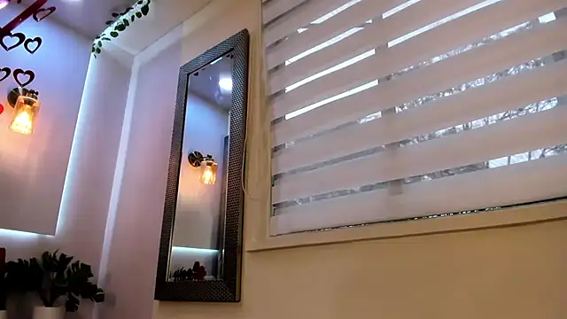 AzunaStar online show from February 2026 10:50:01 PM