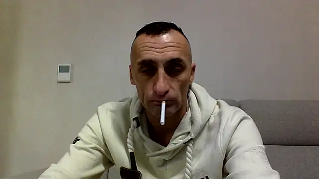 ANGELSANTAMARIA- online show from November 2025 07:00:02 AM