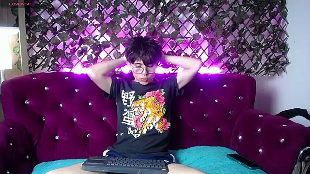 PepperTwink online show from February 2025 01:29:01 PM