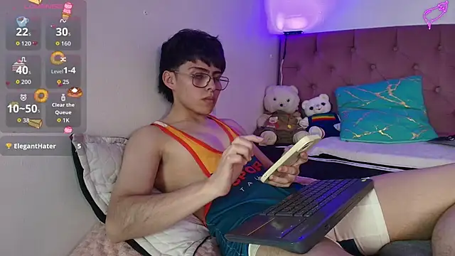 PepperTwink online show from October 2025 05:59:01 PM