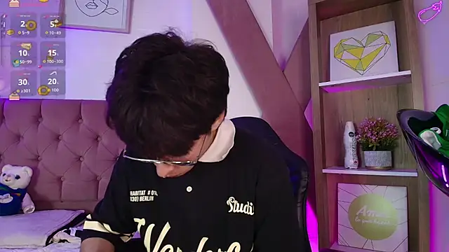 PepperTwink online show from November 2025 05:47:02 PM