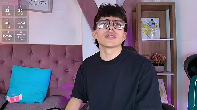 PepperTwink online show from November 2025 05:01:01 PM