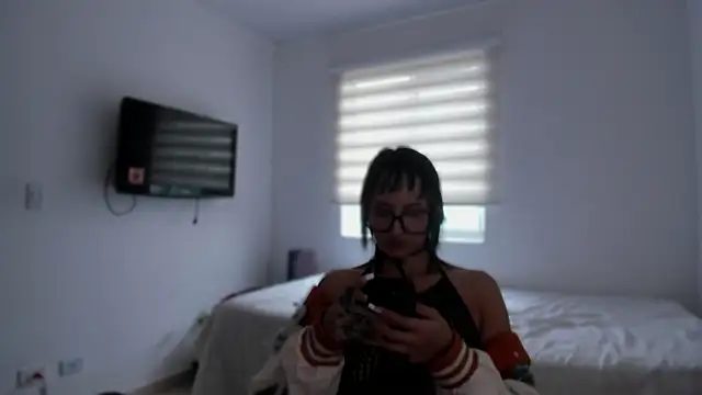 ggor4w33 online show from March 2026 01:00:01 PM