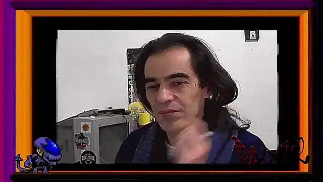 Snapshot of ReyDeBotones chatting on February 2025 11:48:01 PM ReyDeBotones online show from February 2025 11:48:01 PM