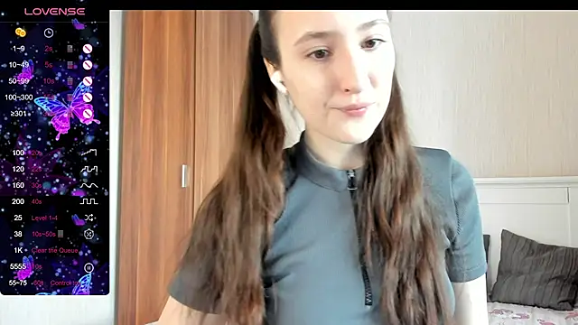 Cute  Nana online show from November 2025 04:15:02 AM