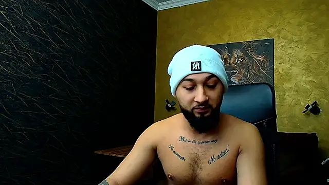 Snapshot of JaceZachary chatting on February 2025 03:27:01 PM JaceZachary online show from February 2025 03:27:01 PM