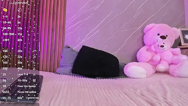 ariana jhonson1 online show from December 2025 12:33:02 PM