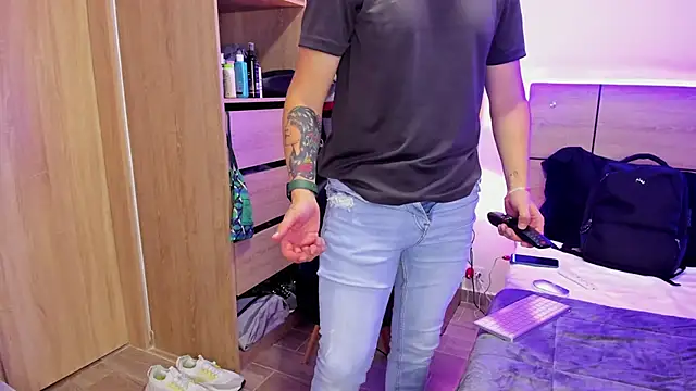 ILoveNYStyle online show from March 2025 09:37:01 PM