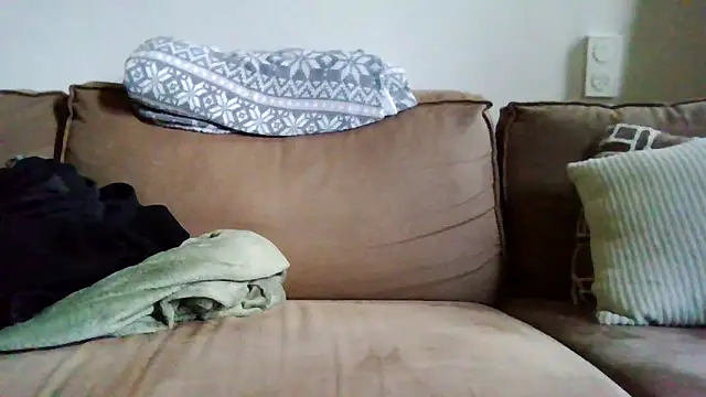 Snapshot of pietjepuk1310 chatting on February 2025 02:16:02 PM pietjepuk1310 online show from February 2025 02:16:02 PM