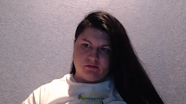 KiraSwee online show from November 2025 06:08:01 PM