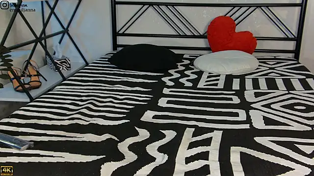 Snapshot of emiljanna chatting on February 2025 08:09:02 AM emiljanna online show from February 2025 08:09:02 AM