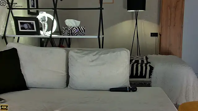 Snapshot of emiljanna chatting on March 2025 11:22:02 AM emiljanna online show from March 2025 11:22:02 AM