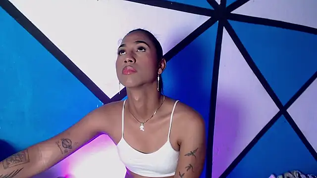 Alissemasiel online show from October 2025 06:15:02 PM