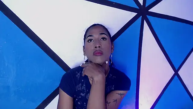 Alissemasiel online show from October 2025 06:38:02 PM