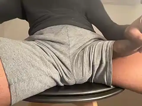 Snapshot of DoctorGirthBBC chatting on February 2025 03:23:02 AM DoctorGirthBBC online show from February 2025 03:23:02 AM