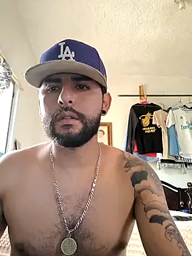 Snapshot of dickman10 chatting on February 2025 10:14:01 PM dickman10 online show from February 2025 10:14:01 PM