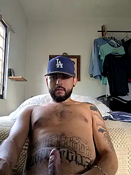 Snapshot of dickman10 chatting on November 2025 10:24:01 PM dickman10 online show from November 2025 10:24:01 PM