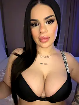 mrsbellanova online show from November 2025 10:41:02 PM