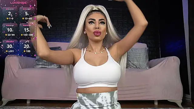 Snapshot of emma_goodess_ chatting on February 2025 04:14:02 PM emma goodess online show from February 2025 04:14:02 PM