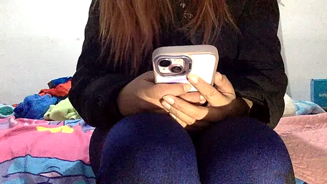 sharonlopez9611 online show from December 2025 03:25:02 AM