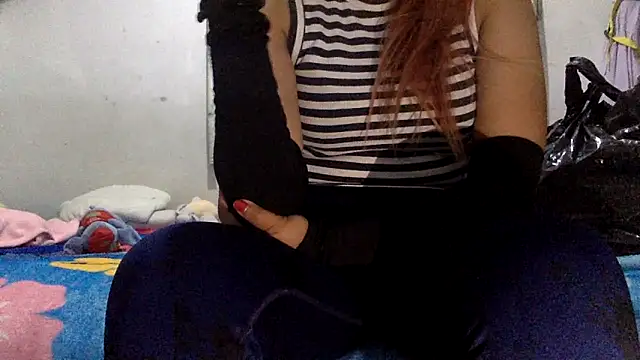 sharonlopez9611 online show from June 2026 03:42:01 AM