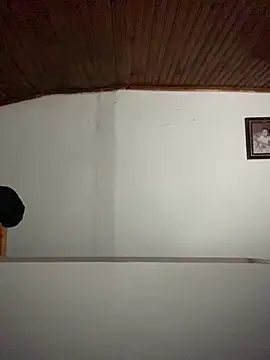 Mineirinho043 online show from March 2026 11:28:02 AM