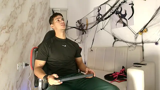 ANDRES STUD online show from October 2025 05:26:02 AM