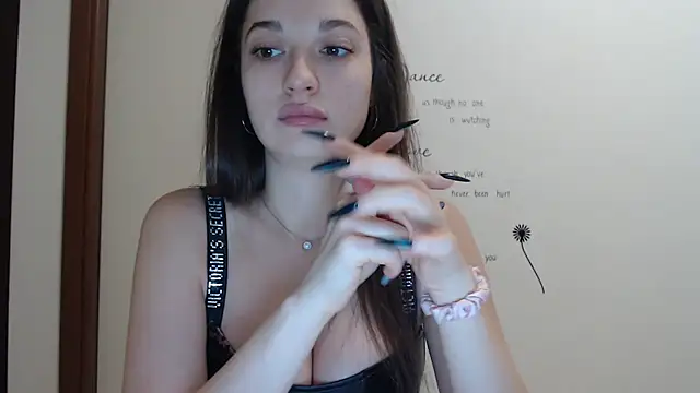 Snapshot of Eva_Eldis chatting on September 2025 02:38:02 PM Eva Eldis online show from September 2025 02:38:02 PM