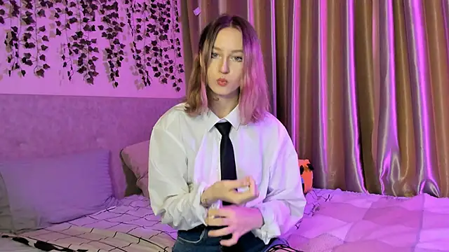 Snapshot of margorazentals chatting on March 2025 06:37:02 PM margorazentals online show from March 2025 06:37:02 PM