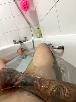 Snapshot of Ivancolomb chatting on October 2025 12:28:02 PM Ivancolomb online show from October 2025 12:28:02 PM