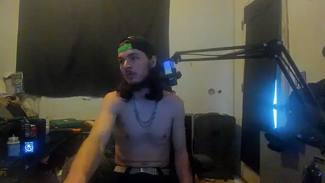 Snapshot of nuttyking2022 chatting on February 2025 07:18:02 PM nuttyking2022 online show from February 2025 07:18:02 PM