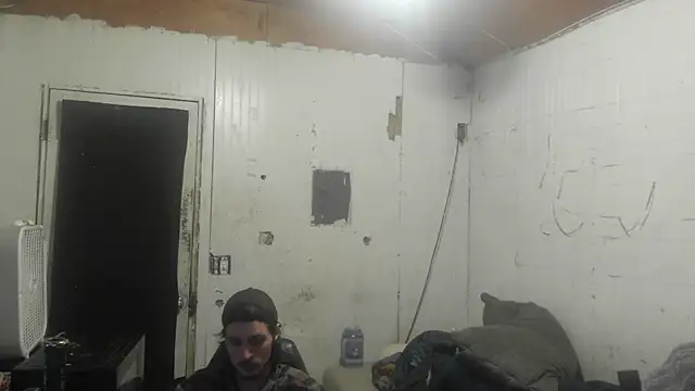 Snapshot of nuttyking2022 chatting on October 2025 04:34:02 AM nuttyking2022 online show from October 2025 04:34:02 AM